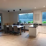 Dom Nad Jeziorem Na Kaszubach *